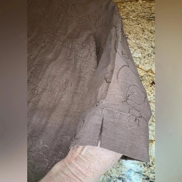 Alfred Dunner Brown Embroidered 3/4 Sleeve Button Front Shirt Women’s Size 14 - Picture 4 of 8